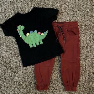 Boys 2T Outfit Dinosaur